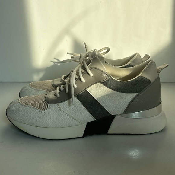Urban Sport by J/Slides white lace sneaker gray felted and silver detail - Picture 1 of 16